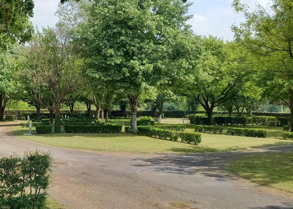 Camping De Rouergue Villefranche-de-Rouergue Bagian luar foto
