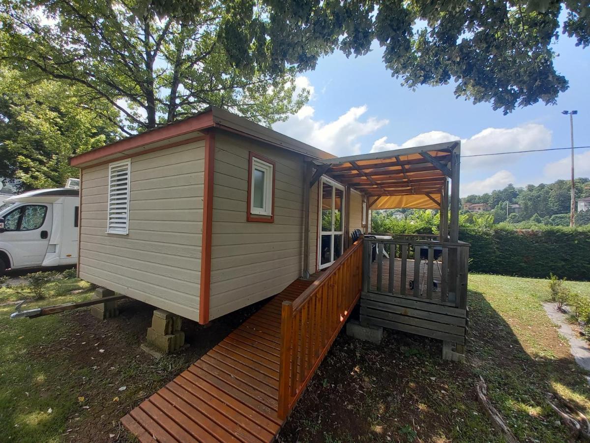 Camping De Rouergue Villefranche-de-Rouergue Bagian luar foto